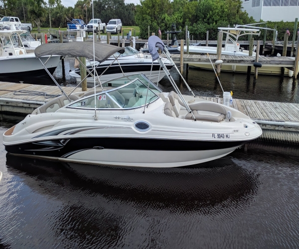 Used Boats For Sale in Palm Bay, Florida by owner | 2004 Sea Ray 270 Sundek